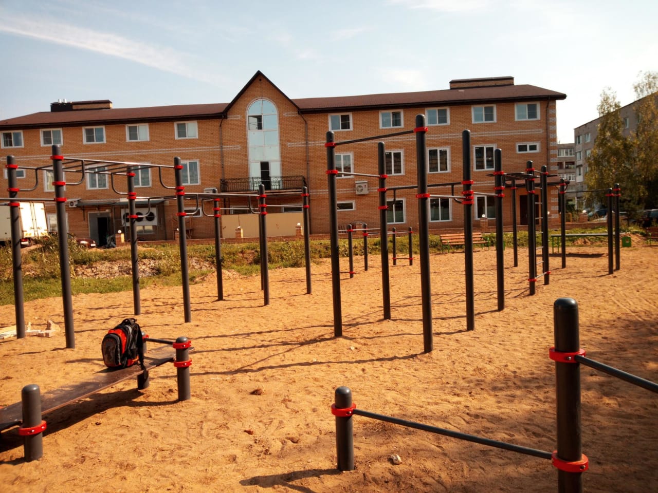 Liegestützgriffe bei Calisthenics Park at Калининское шоссе, городской округ Торжок – Foto 13 von 13