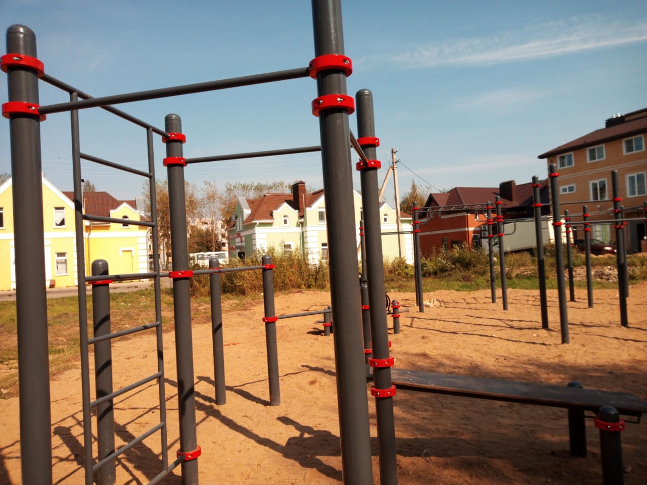 Sprossenwand bei Calisthenics Park at Калининское шоссе, городской округ Торжок – Foto 11 von 13