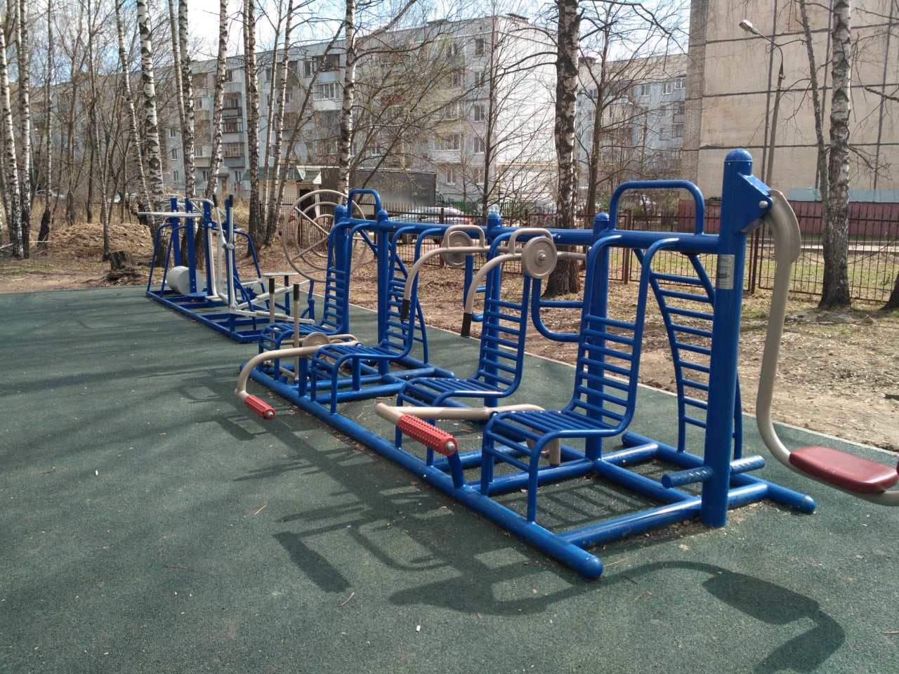 Barren bei Calisthenics Park at Студенческий проезд, Ивантеевка – Foto 2 von 4