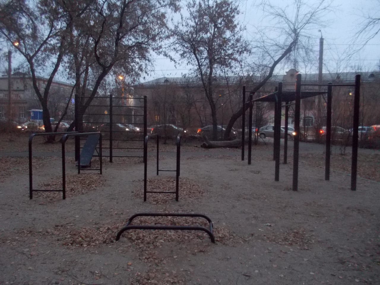 Parallel Gym Bars at Calisthenics Park at улица Первой Пятилетки, Челябинск – photo 8 of 11
