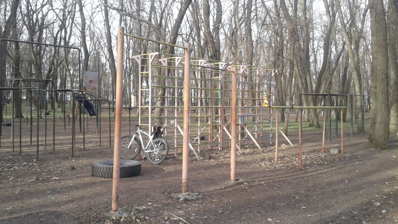 Pull Up Bar at Calisthenics Park at Киргизская улица, Ростов-на-Дону – photo 1 of 6