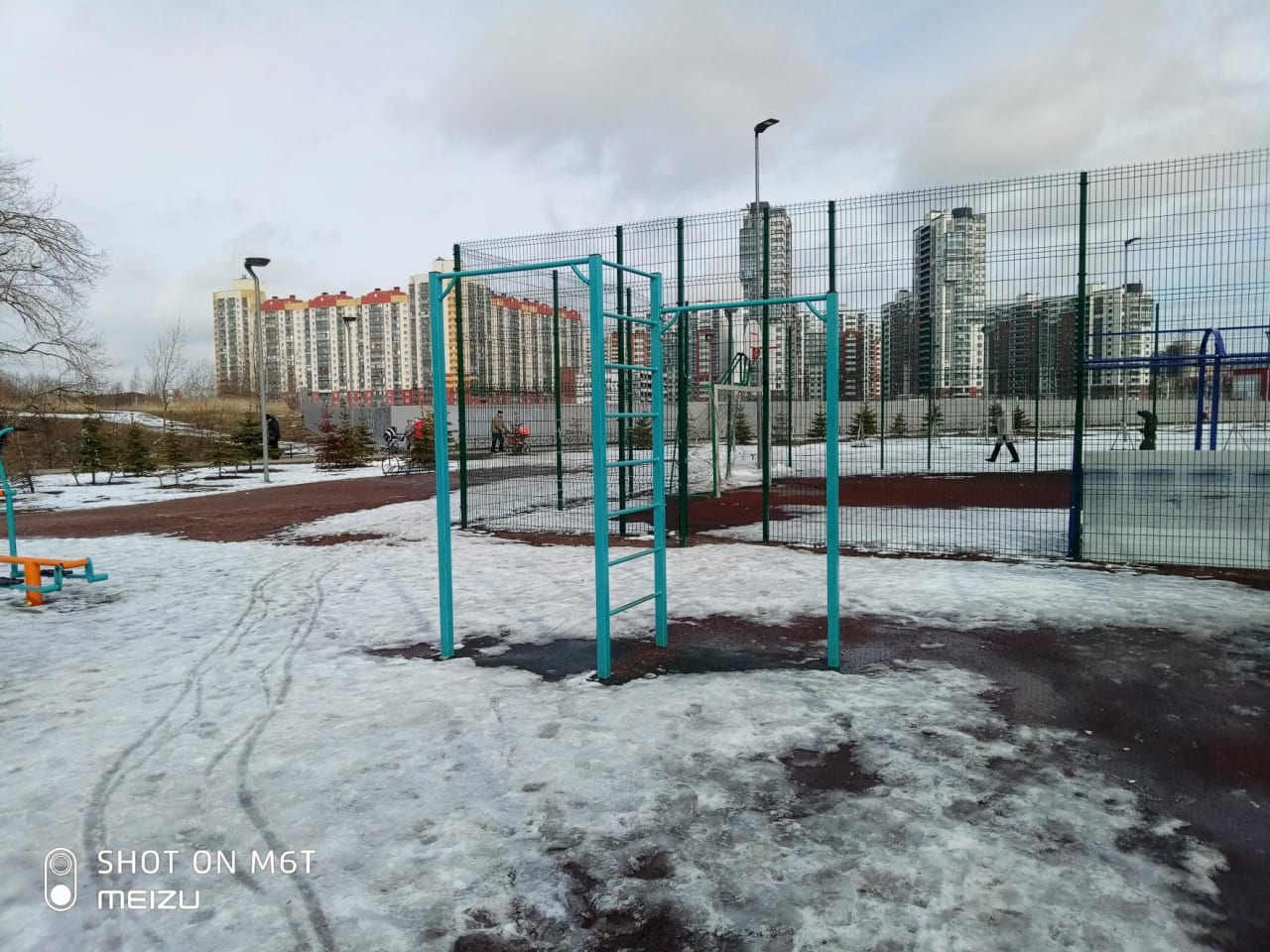 Parallel Gym Bars at Calisthenics Park at Ольховая улица, Санкт-Петербург – photo 2 of 2