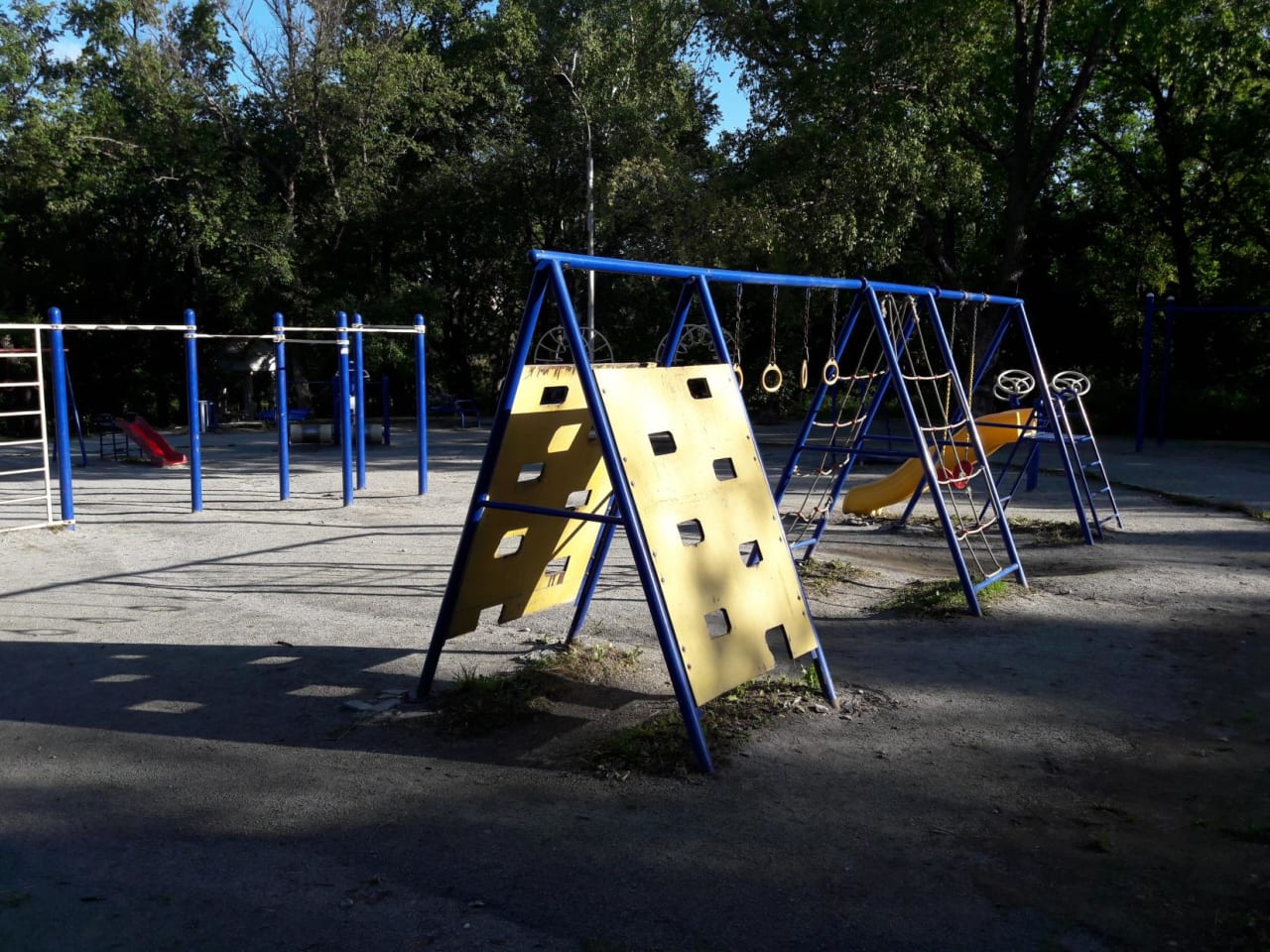 Hangelstange bei Calisthenics Park at Тихоокеанская улица, Хабаровск – Foto 3 von 4