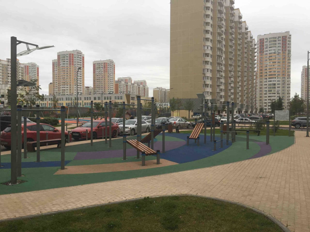 Упоры для отжиманий на площадке Calisthenics Park at улица Бианки, Московский – фото 2 из 4