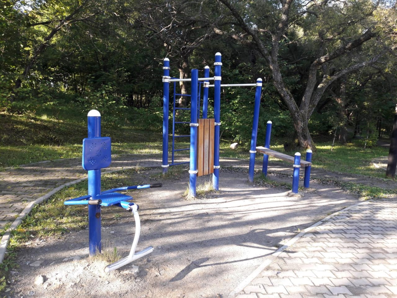 Klimmzugstange bei Calisthenics Park at Тихоокеанская улица, Хабаровск – Foto 1 von 4