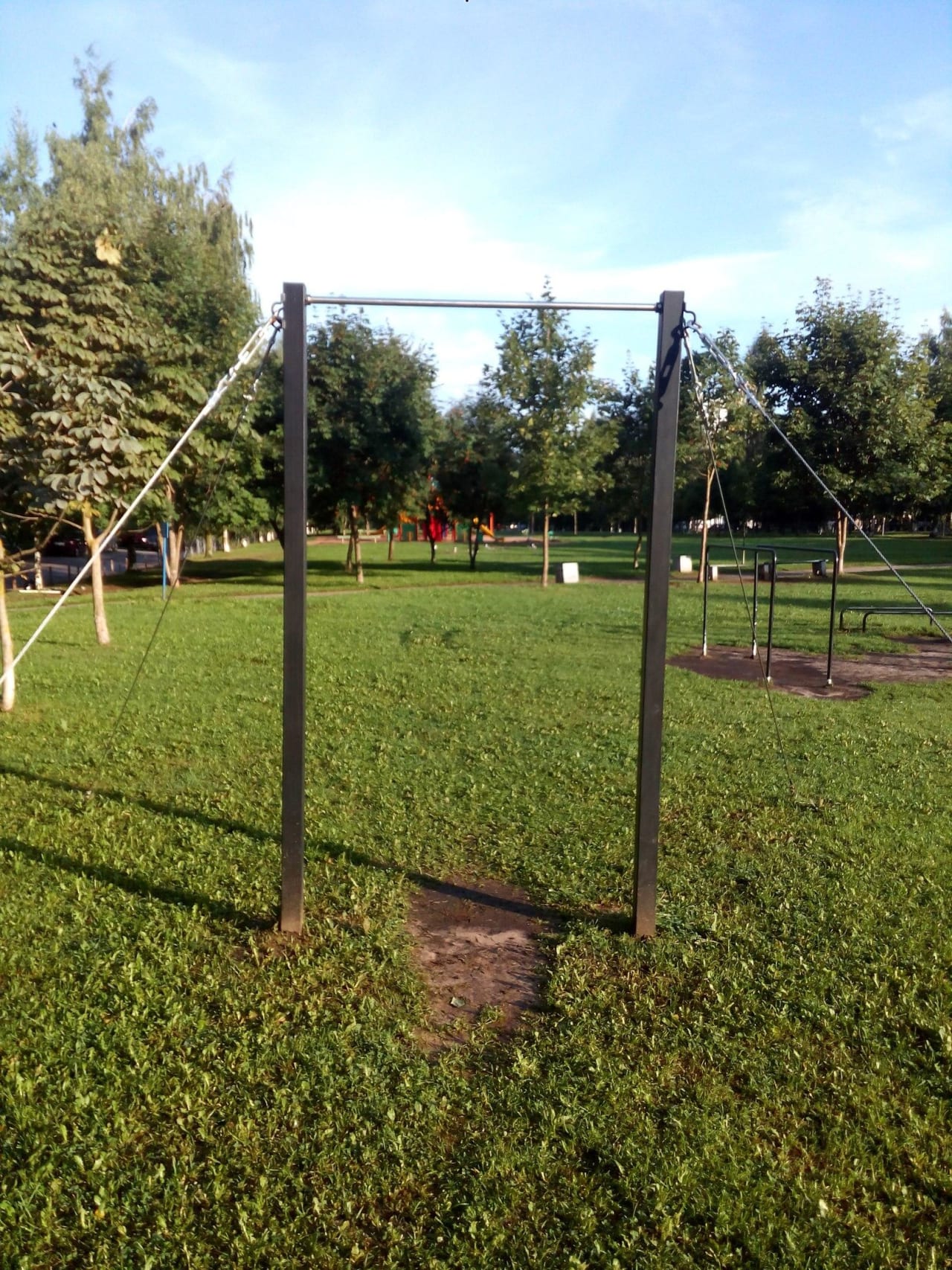 Sprossenwand bei Calisthenics Park at Западная улица, городской округ Псков – Foto 4 von 5