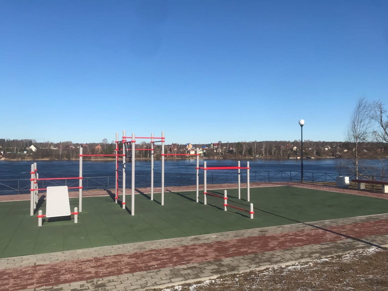 Klimmzugstange bei Calisthenics Park at Набережная улица, Отрадное – Foto 1 von 1