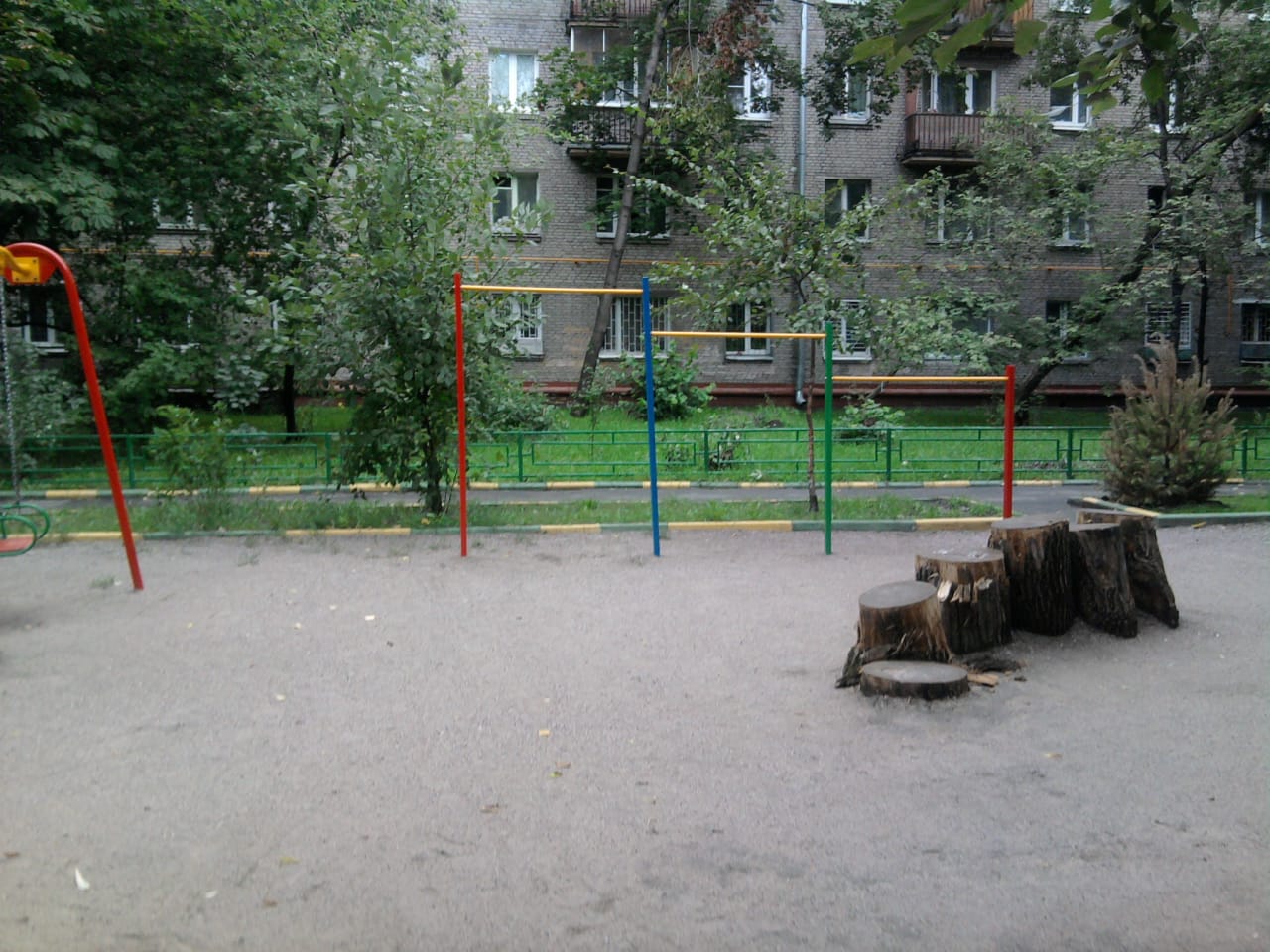 Турнік на майданчику Calisthenics Park at улица Черняховского, Москва #wp1977 – фото 1 з 2