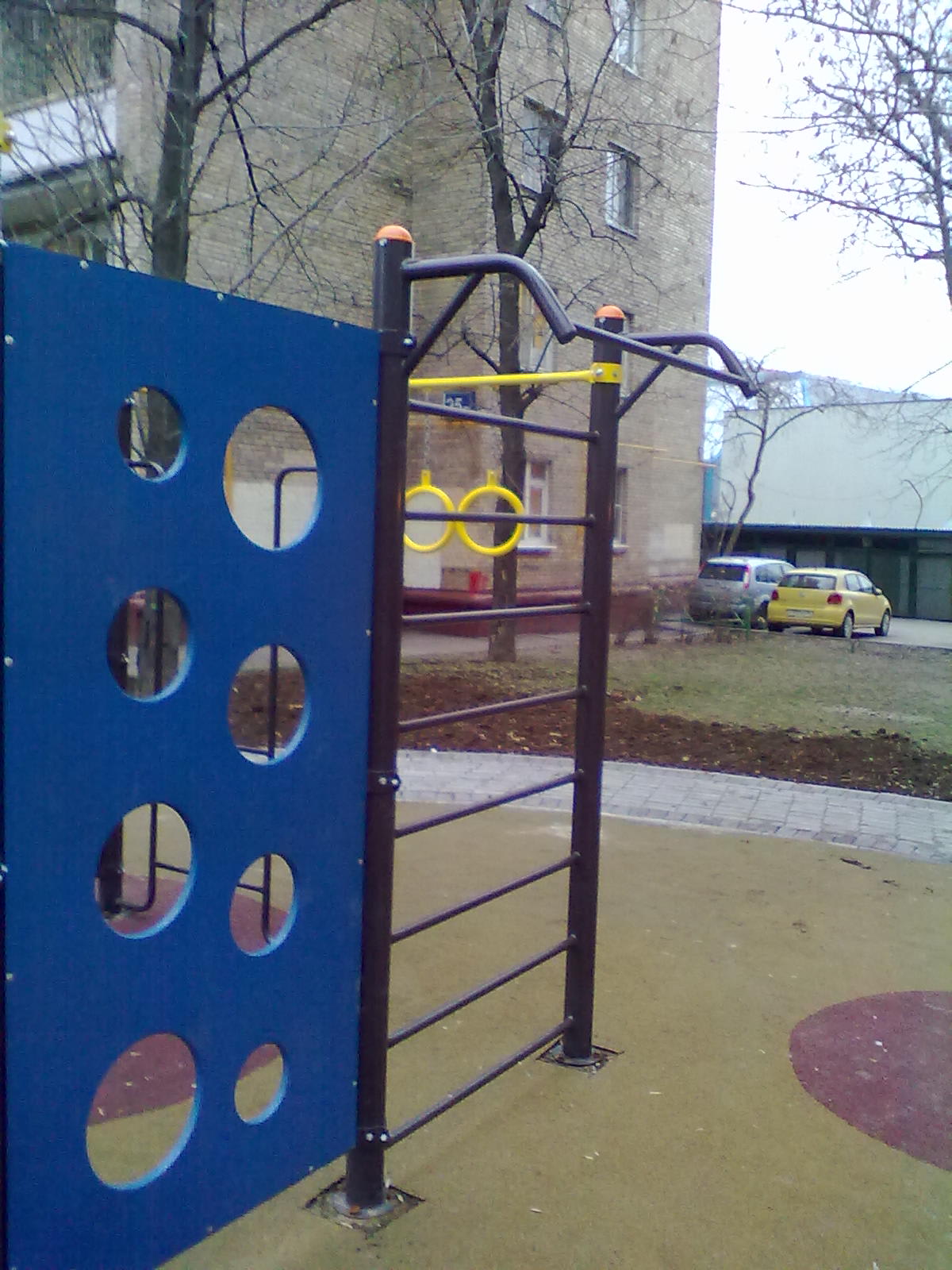 Шведська стінка на майданчику Calisthenics Park at Комсомольский проспект, Москва – фото 4 з 4