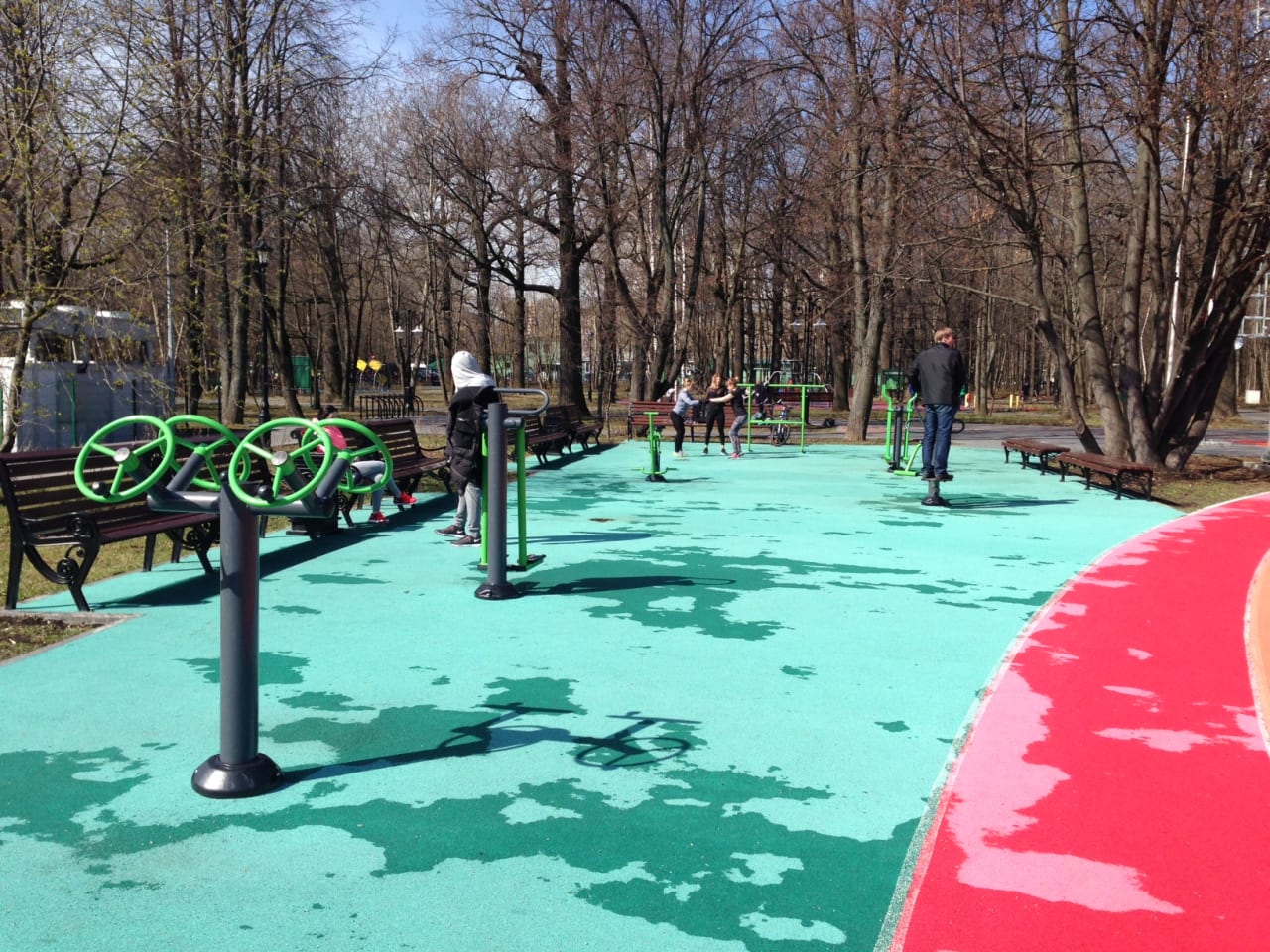 Pull Up Bar at Calisthenics Park at Спортивная аллея, Москва – photo 1 of 6