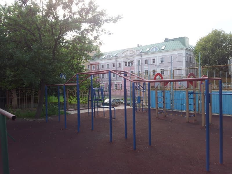 Parallel Gym Bars at Calisthenics Park at Кадашёвский тупик, Москва – photo 2 of 2