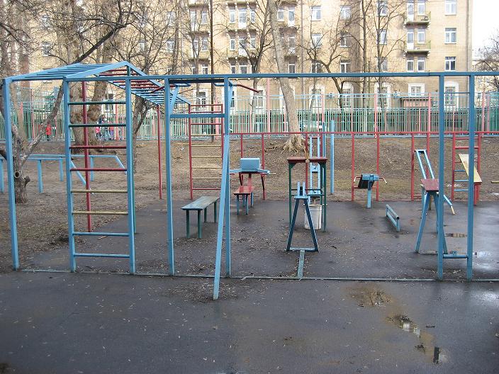 Parallel Gym Bars at Calisthenics Park at Песчаный переулок, Москва – photo 2 of 2