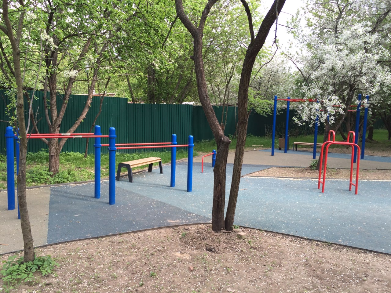 Monkey Bars la Calisthenics Park at Большая Академическая улица, Москва #wp1988 – fotografia 3 din 6