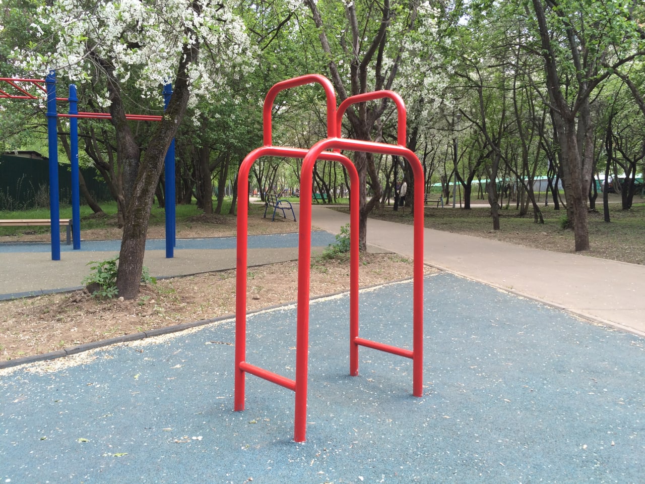 Bancă pentru abdomen la Calisthenics Park at Большая Академическая улица, Москва #wp1988 – fotografia 6 din 6