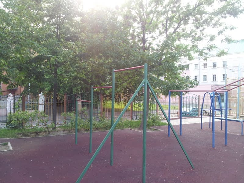 Pull Up Bar at Calisthenics Park at Кадашёвский тупик, Москва – photo 1 of 2