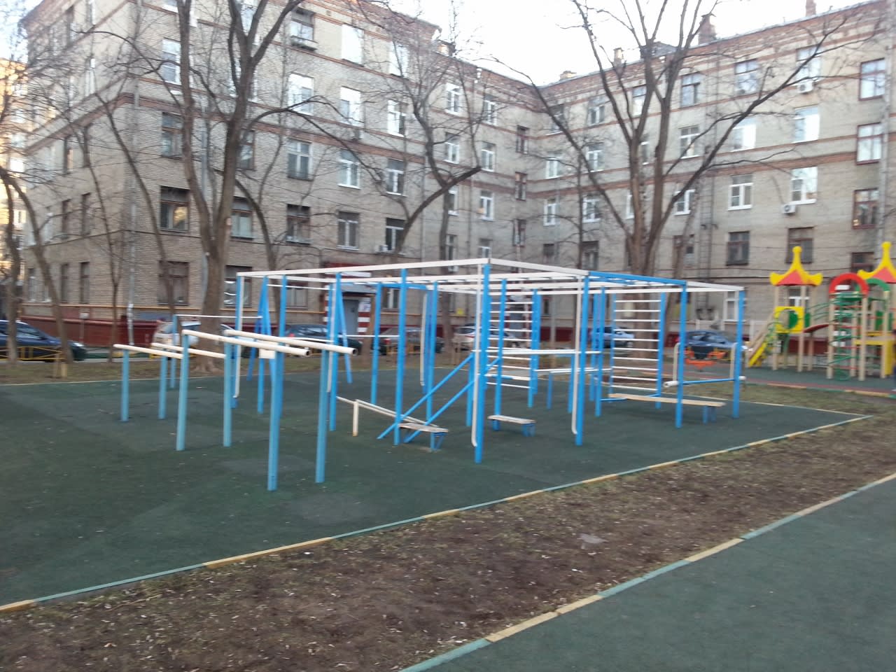 Parallel Gym Bars at Calisthenics Park at улица Юных Ленинцев, Москва #wp1995 – photo 2 of 3
