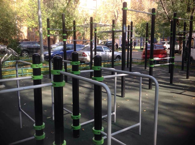 Pull Up Bar at Calisthenics Park at Энергетическая улица, Москва #wp1997 – photo 1 of 2