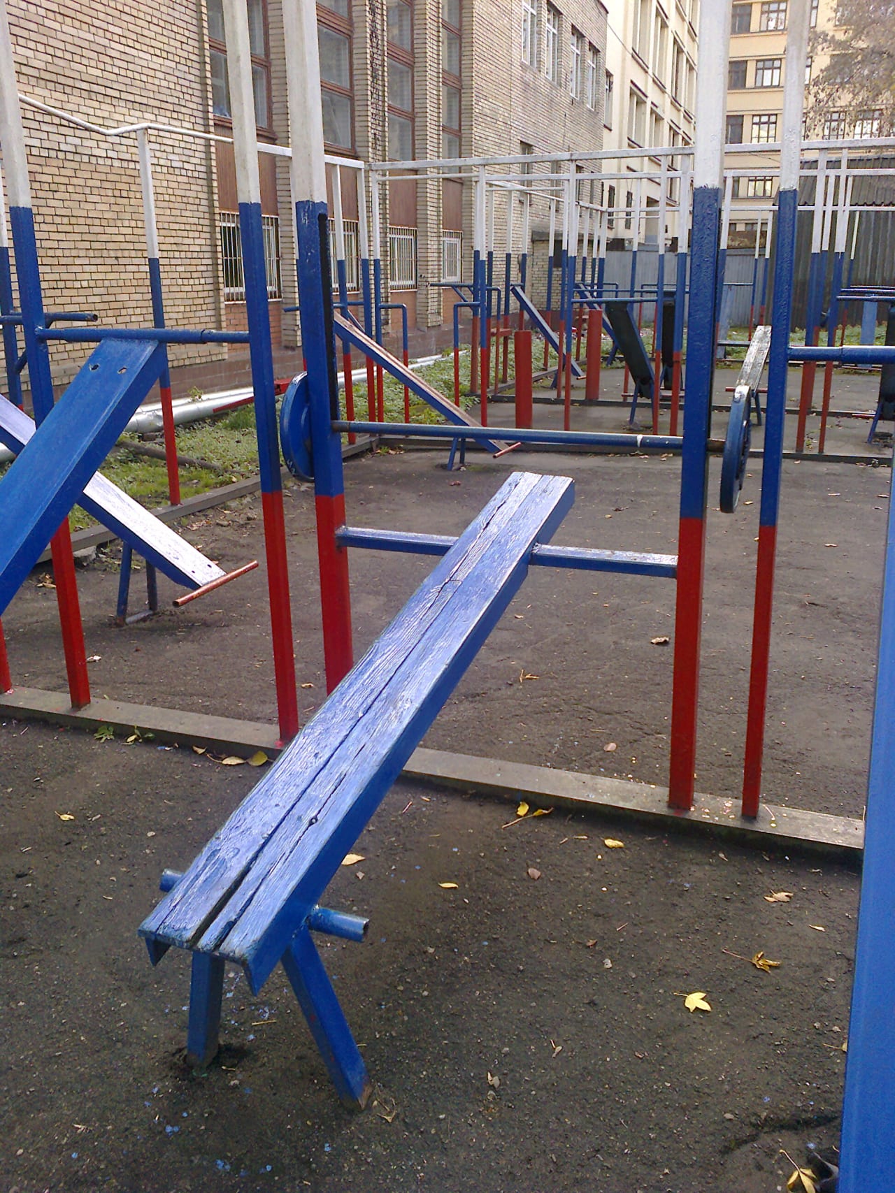 Abs Bench at Calisthenics Park at улица Бурденко, Москва – photo 5 of 7