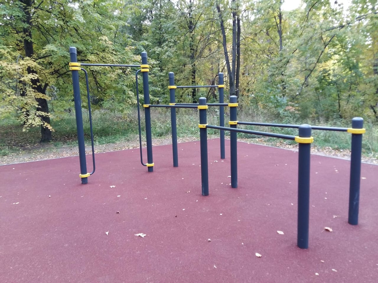 Pull Up Bar at Calisthenics Park at аллея Славы, Москва – photo 7 of 8