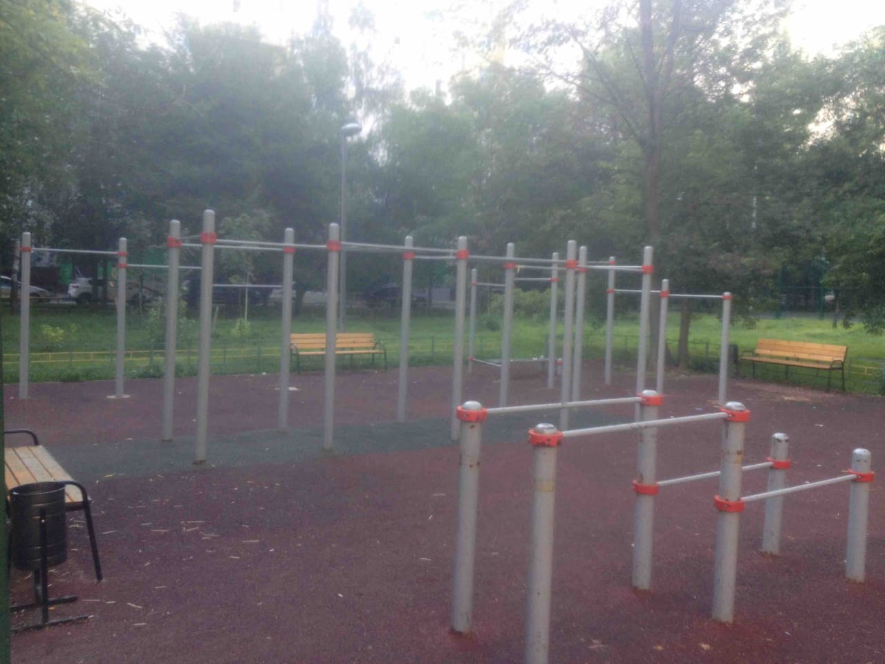 Pull Up Bar at Calisthenics Park at Отрадный проезд, Москва – photo 1 of 2