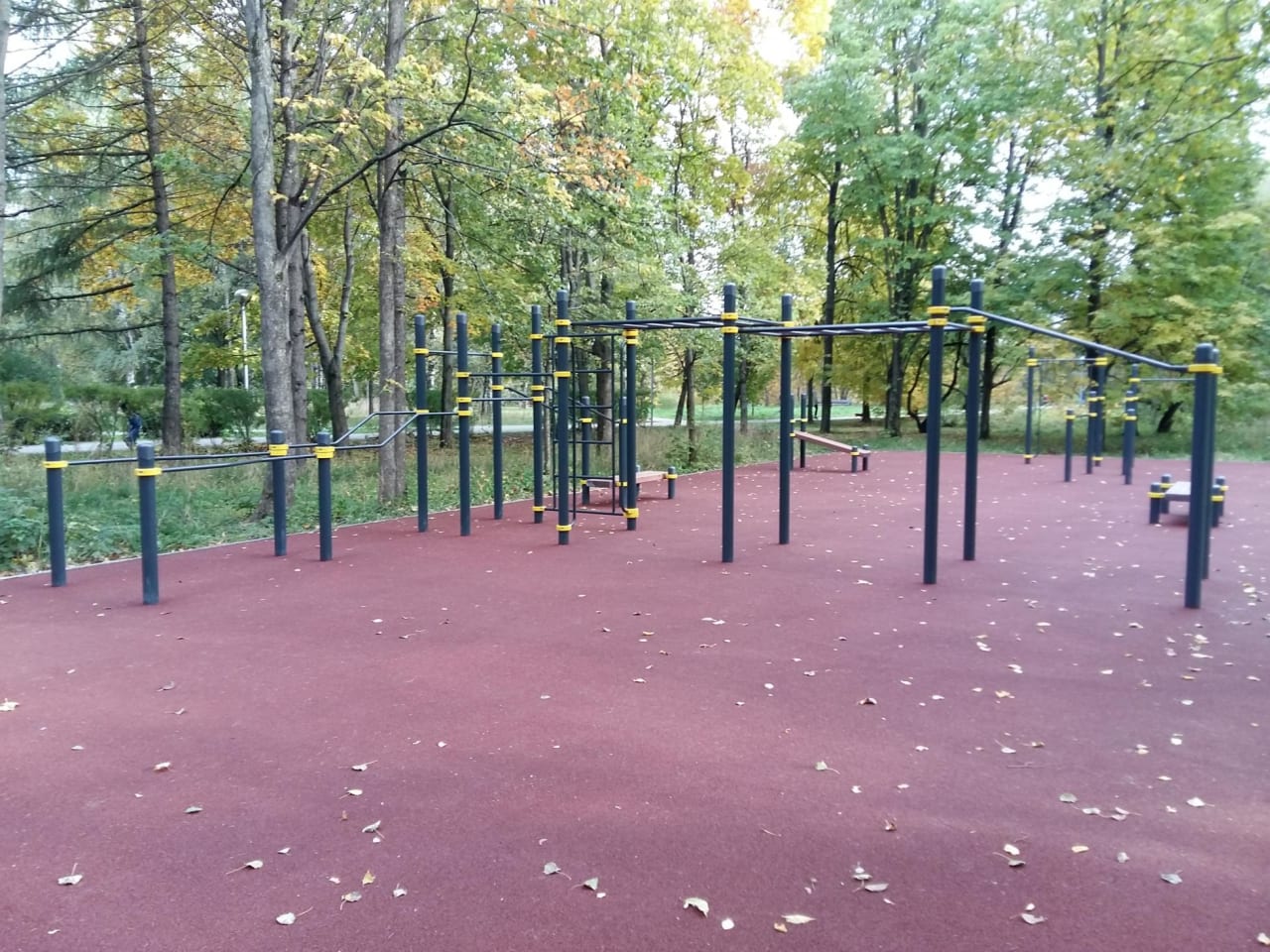 Pull Up Bar at Calisthenics Park at аллея Славы, Москва – photo 1 of 8