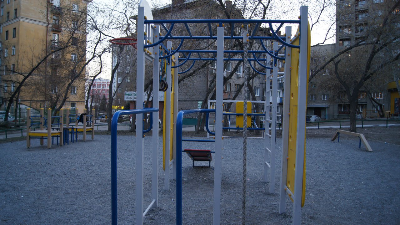 Klimmzugstange bei Calisthenics Park at Советская улица, Новосибирск – Foto 1 von 5