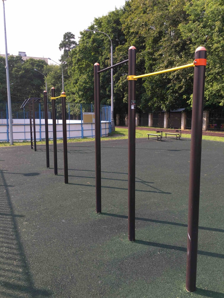 Pull Up Bar at Calisthenics Park at Ленская улица, Москва – photo 1 of 1