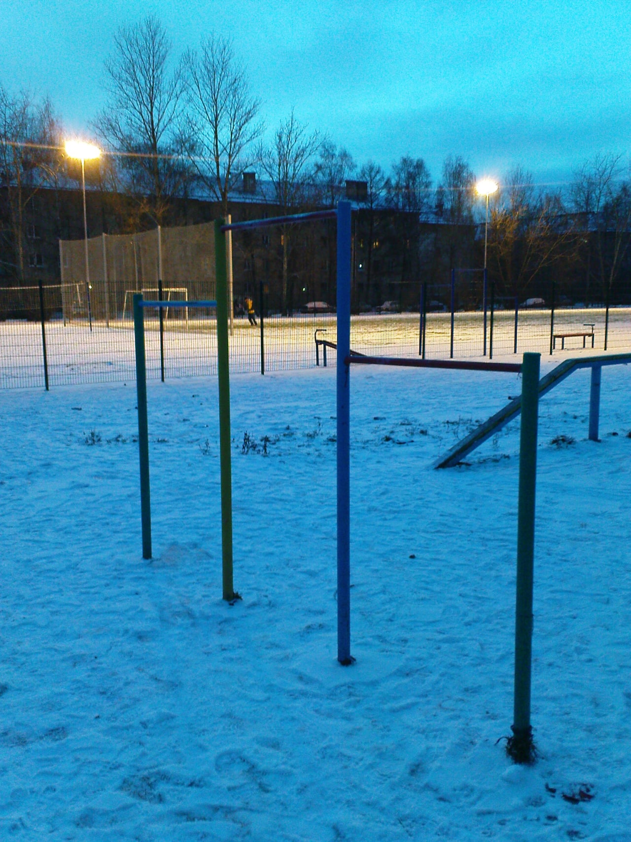 Parallel Gym Bars at Calisthenics Park at проспект Народного Ополчения, Санкт-Петербург – photo 2 of 4