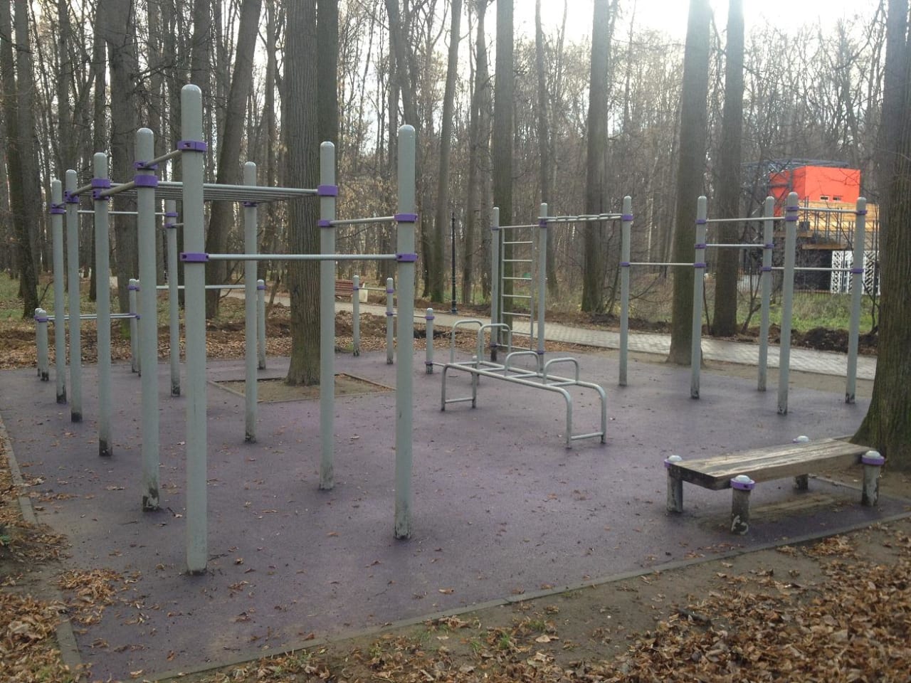 Pull Up Bar at Outdoor Gym in район Филёвский Парк, Москва – photo 1 of 3