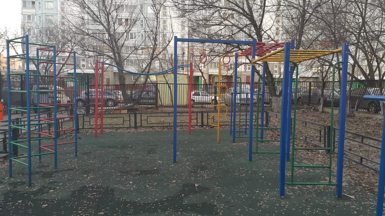 Parallel Gym Bars at Calisthenics Park at Береговой проезд, Москва – photo 2 of 3