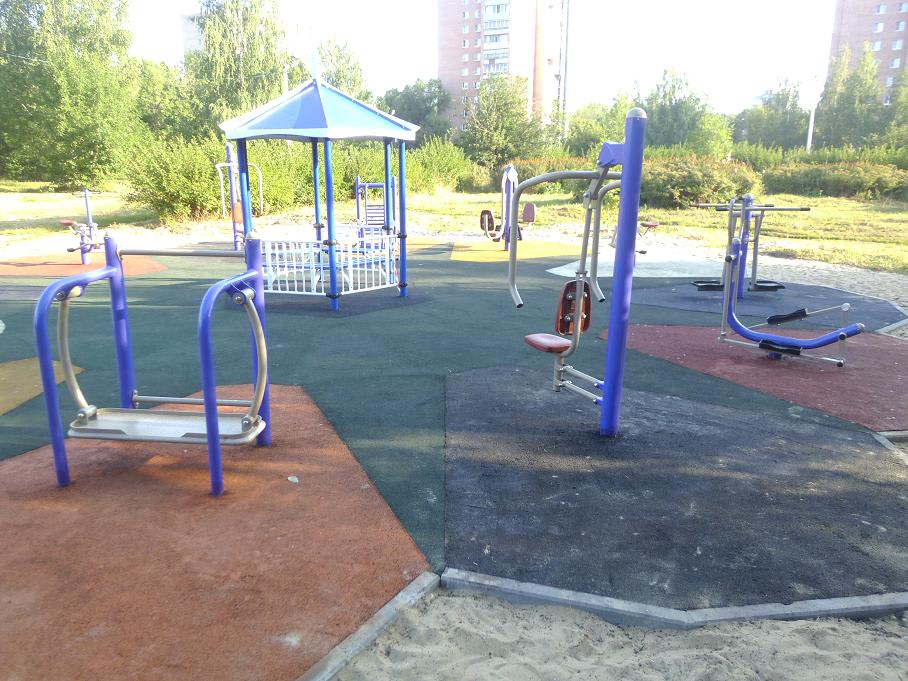 Air Skier bei Calisthenics Park at улица Новаторов, городской округ Рязань – Foto 6 von 7