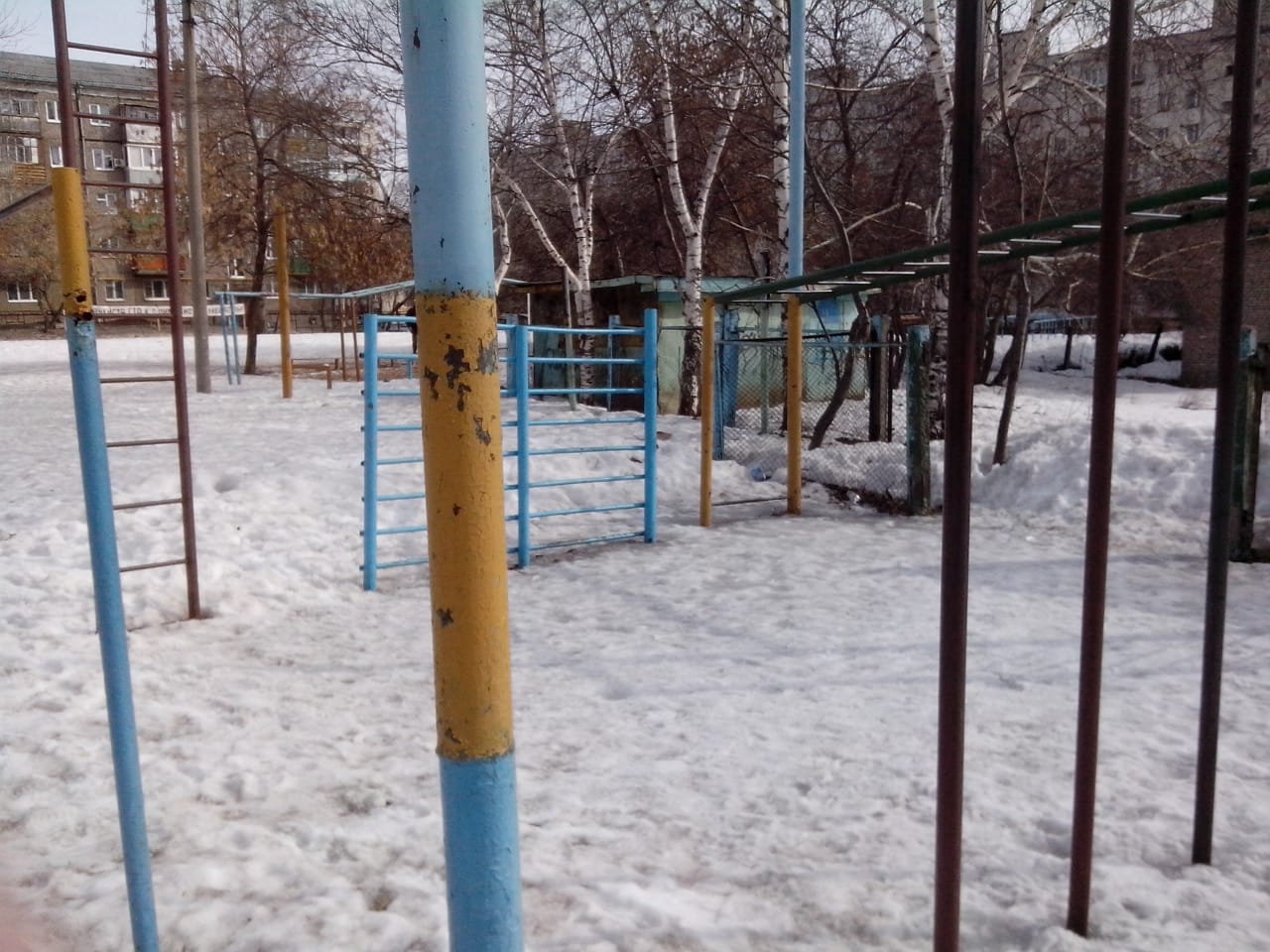 Hangelstange bei Calisthenics Park at улица Достоевского, Уфа – Foto 3 von 6