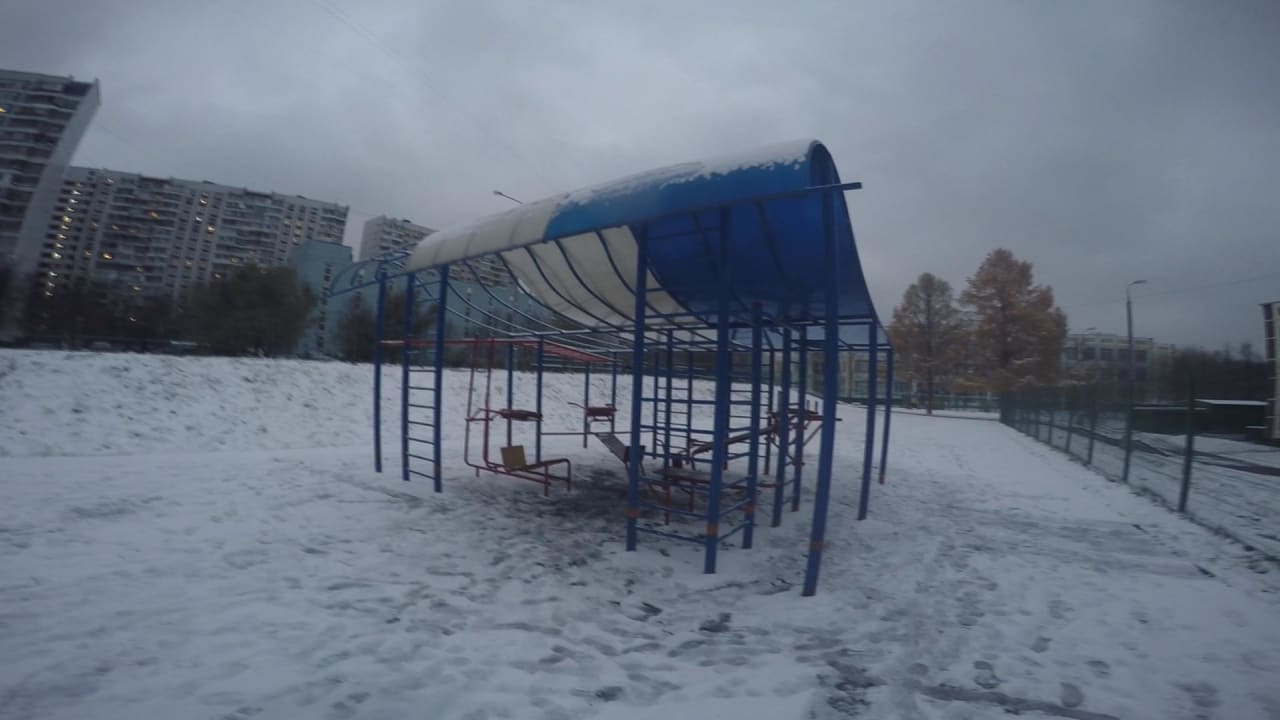 Pull Up Bar at Calisthenics Park at улица Академика Капицы, Москва #wp2073 – photo 1 of 5