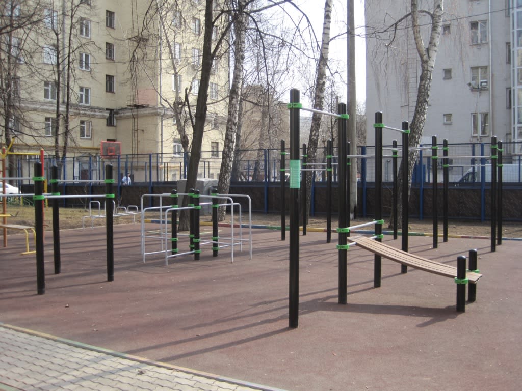 Parallel Gym Bars at Calisthenics Park at 2-я Кабельная улица, Москва – photo 2 of 2
