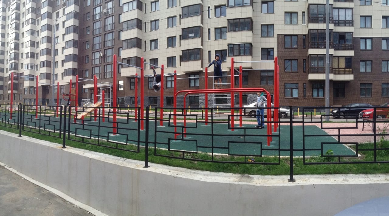 Pull Up Bar at Calisthenics Park at улица Колпакова, Мытищи #wp2082 – photo 1 of 3