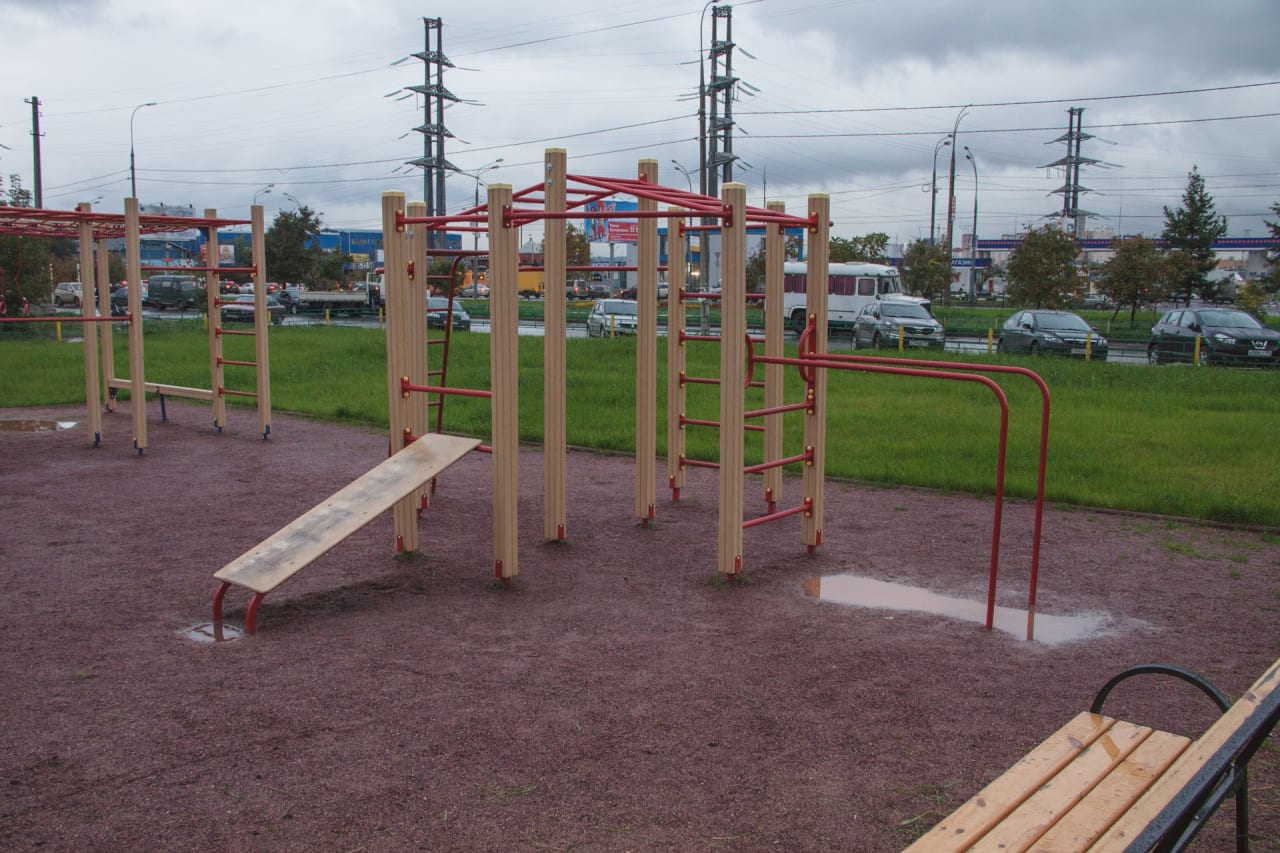 Pull Up Bar at Calisthenics Park at Митинская улица, Москва – photo 6 of 6