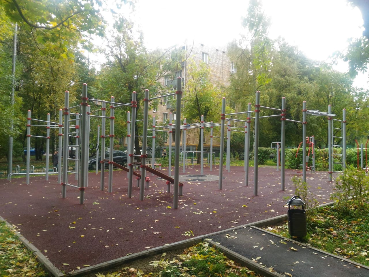 Турнік на майданчику Calisthenics Park at Нахимовский проспект, Москва – фото 1 з 3