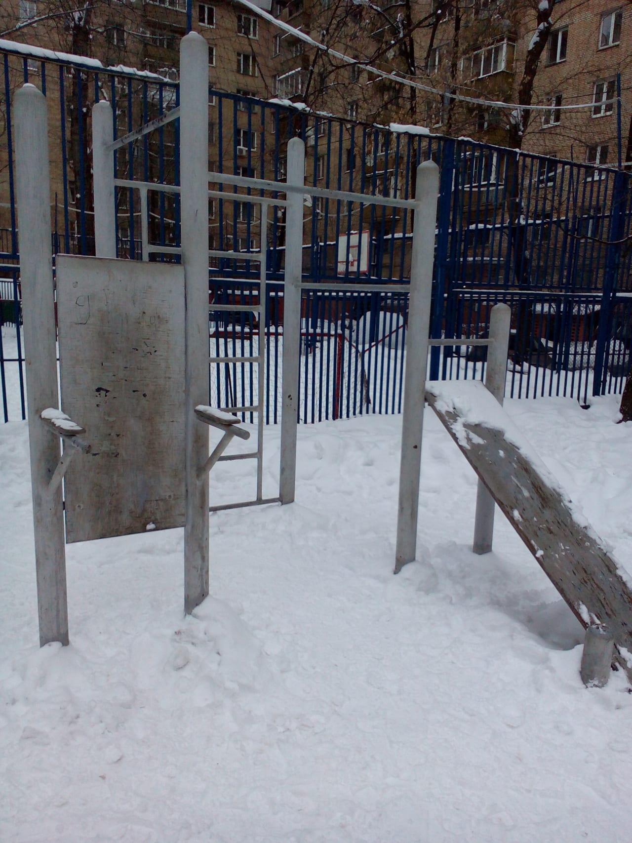 Pull Up Bar at Calisthenics Park at Щербаковская улица, Москва – photo 1 of 5