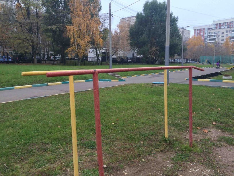 Pull Up Bar at Calisthenics Park at Шипиловская улица, Москва #wp2100 – photo 1 of 4