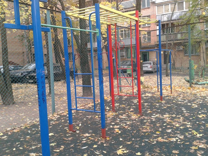 Pull Up Bar at Calisthenics Park at Молодогвардейская улица, Москва – photo 1 of 2