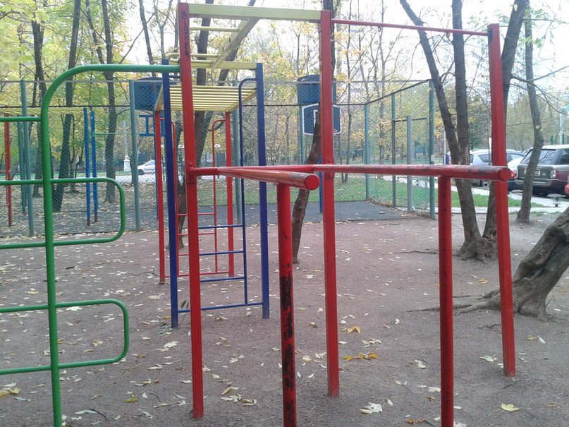 Parallel Gym Bars at Calisthenics Park at Молодогвардейская улица, Москва – photo 2 of 2