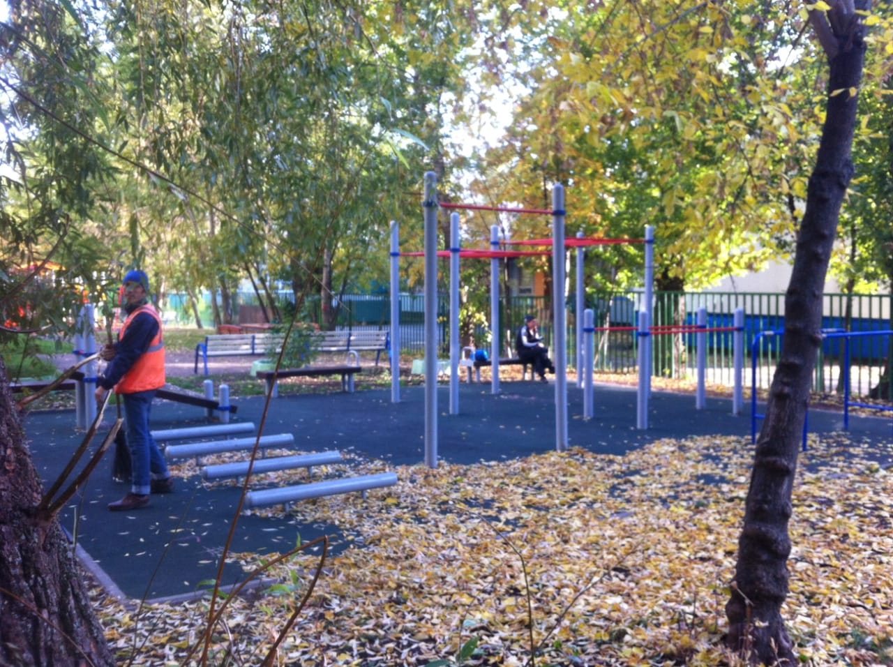 Pull Up Bar at Calisthenics Park at улица Корнейчука, Москва #wp2117 – photo 1 of 1