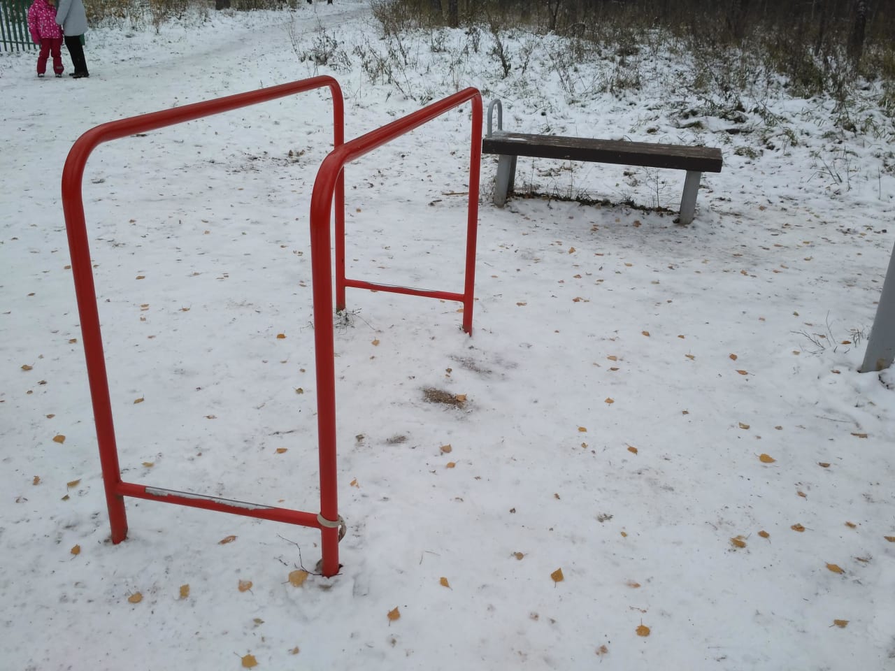 Бруси на майданчику Calisthenics Park at 2-й Пехотный переулок, Москва – фото 7 з 8