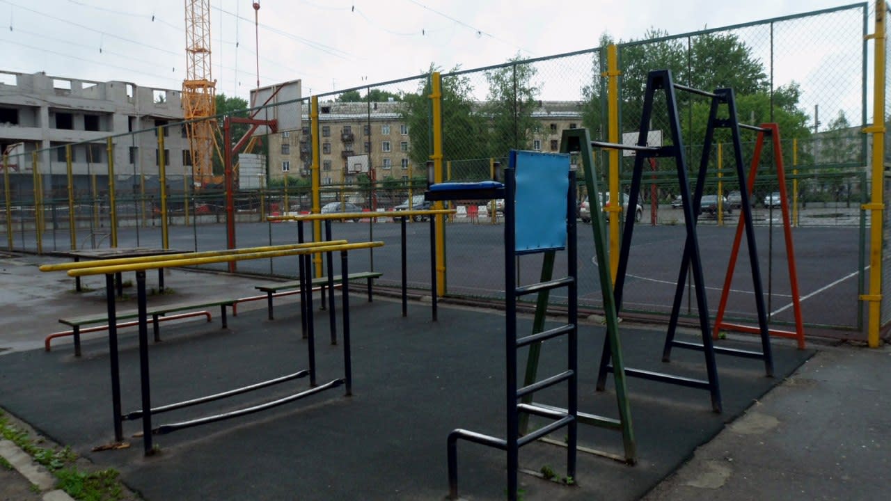 Klimmzugstange bei Calisthenics Park at Ленинградская улица, Киров – Foto 1 von 4