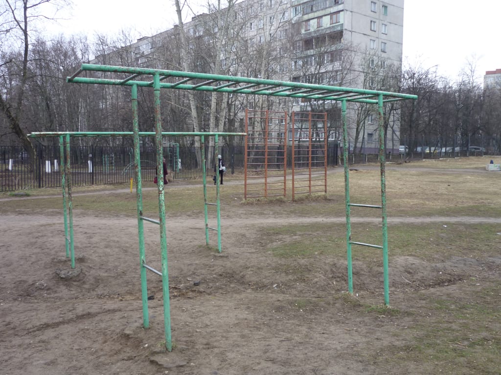 Hangelstange bei Calisthenics Park at улица Дугина, Жуковский – Foto 3 von 8