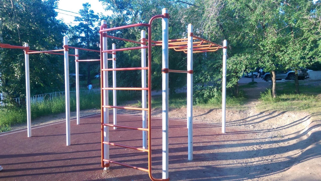 Klimmzugstange bei Outdoor Gym in Центральный район, Чита – Foto 9 von 10