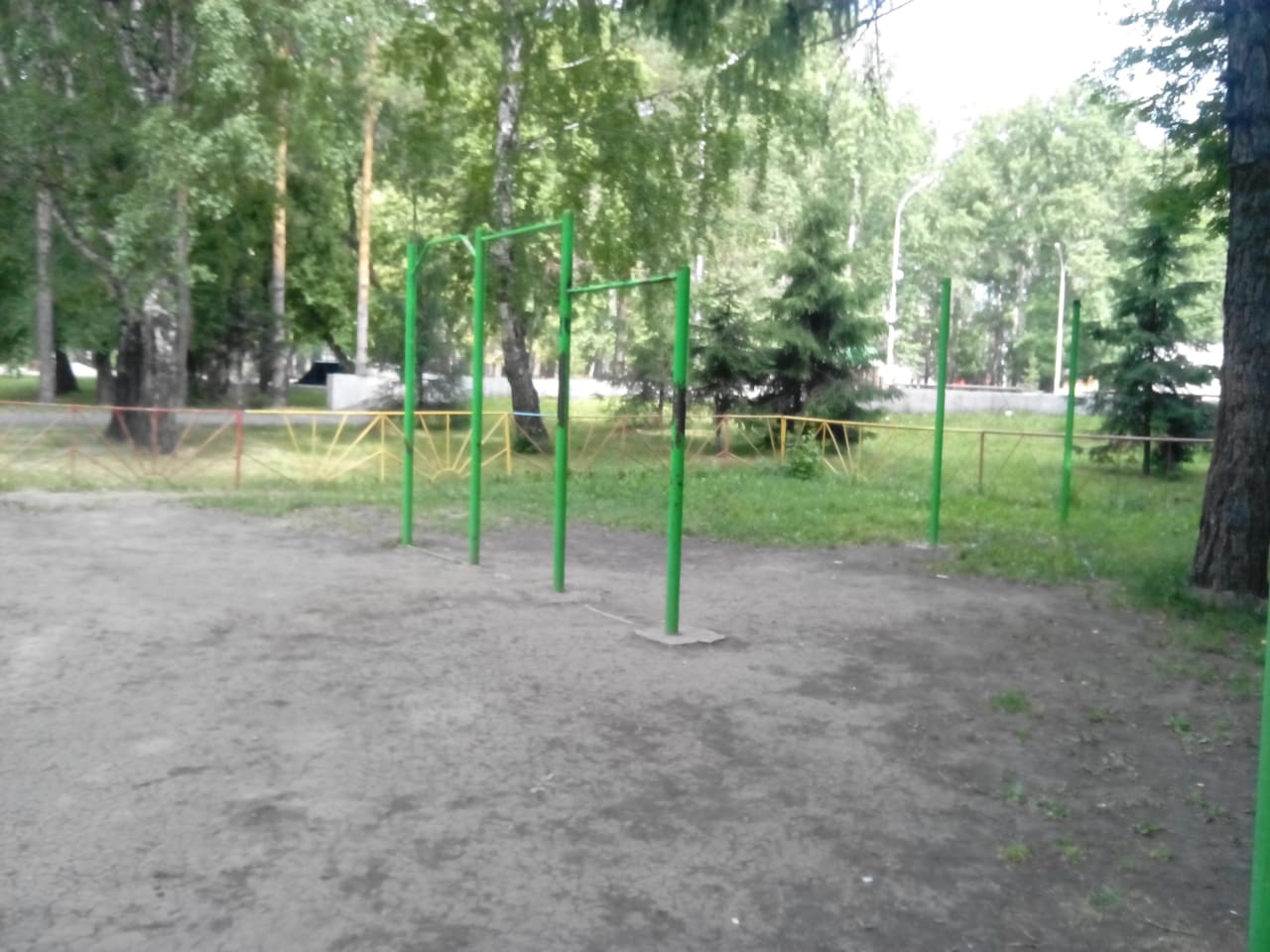 Barren bei Calisthenics Park at проспект Ленина, Кемерово – Foto 2 von 3
