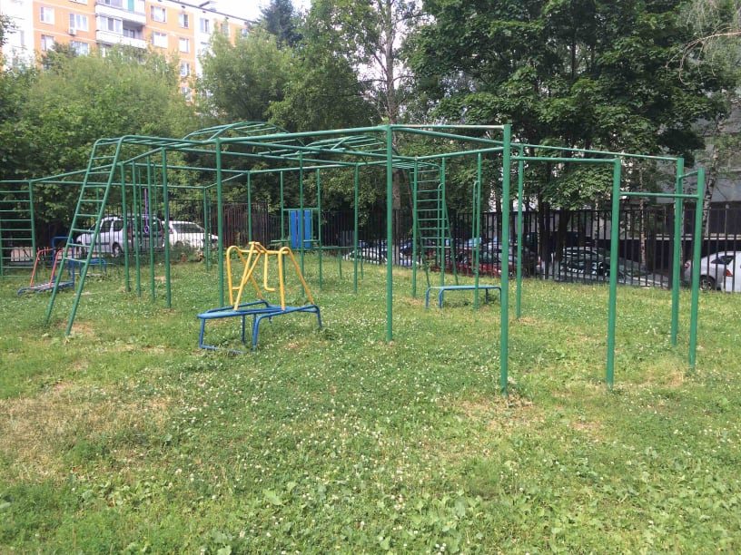Parallel Gym Bars at Calisthenics Park at Ореховый бульвар, Москва – photo 2 of 4