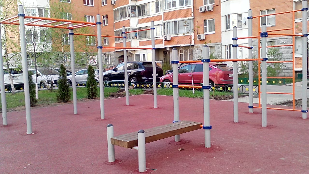 Barren bei Calisthenics Park at Подмосковный бульвар, Красногорск – Foto 2 von 4