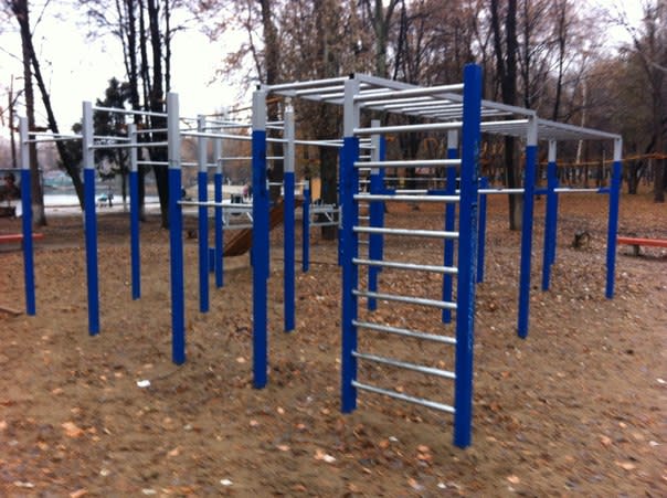 Barren bei Calisthenics Park at улица Строителей, Самара – Foto 2 von 5